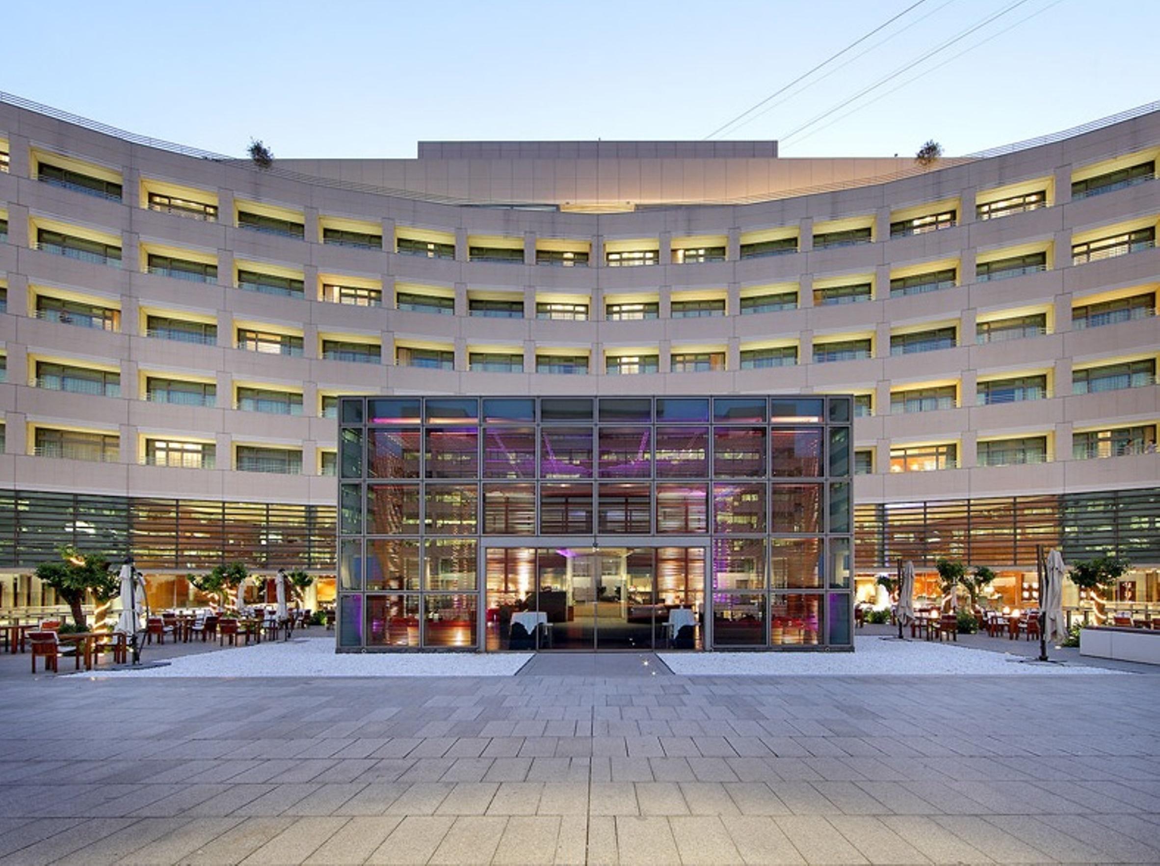 Eurostars Grand Marina Hotel Gl Barcelona Bagian luar foto The Westin Athens